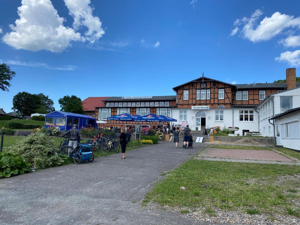 Pension Zum Alten Fährhaus Rostock Exterior foto