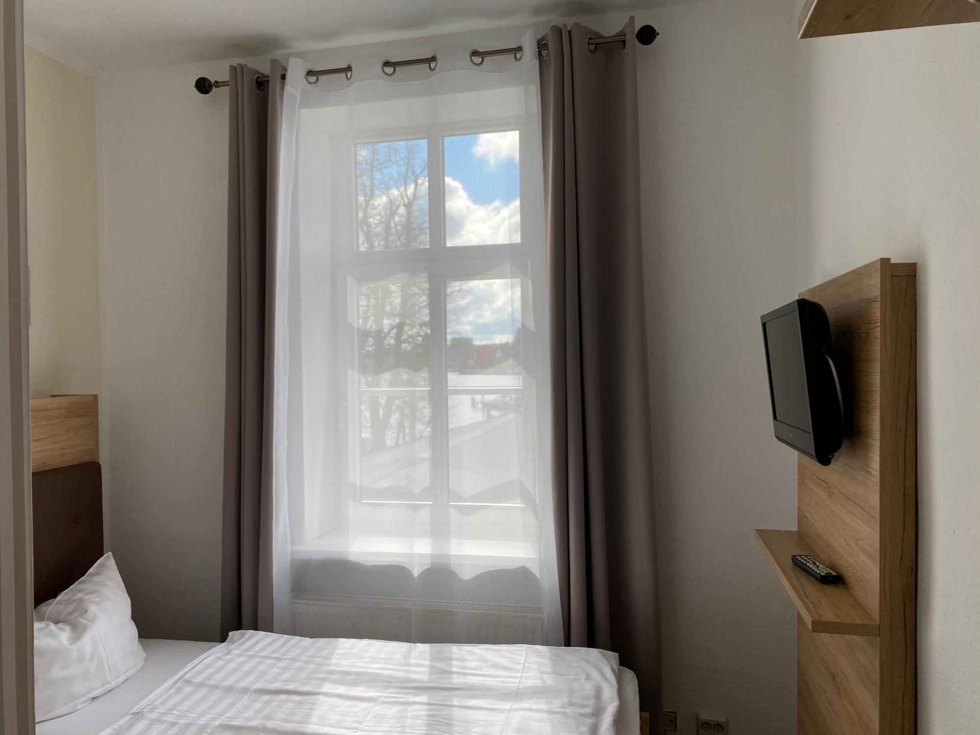 Pension Zum Alten Fährhaus Rostock Zimmer foto