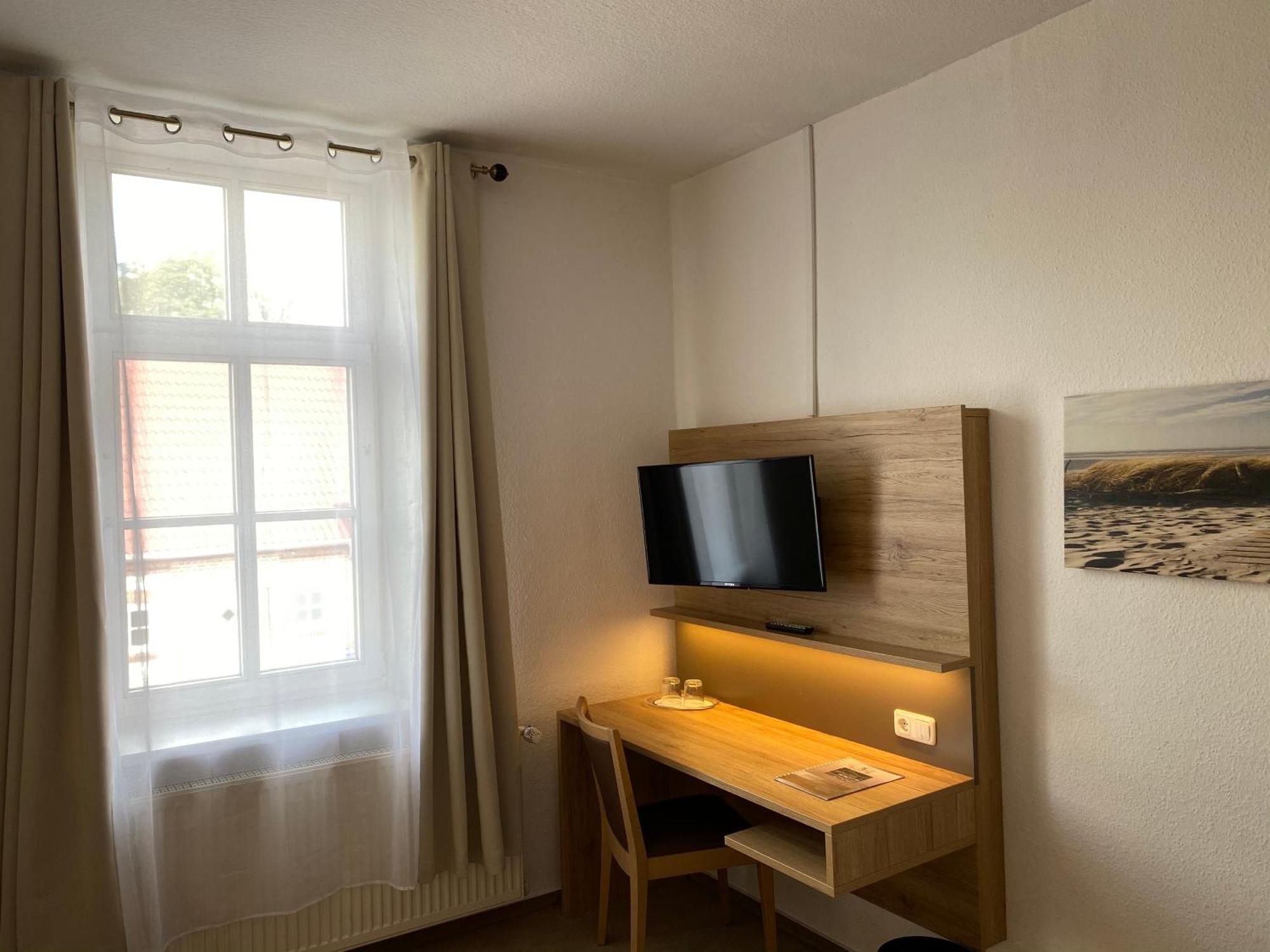 Pension Zum Alten Fährhaus Rostock Zimmer foto